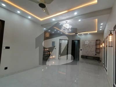 End Your Search For Prime Location House Here And rent Now