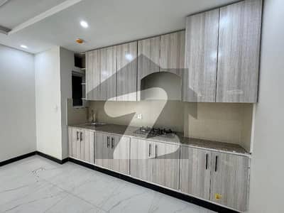 بحریہ ٹاؤن فیز 8 بحریہ ٹاؤن راولپنڈی,راولپنڈی میں 3 کمروں کا 7 مرلہ فلیٹ 75.0 ہزار میں کرایہ پر دستیاب ہے۔