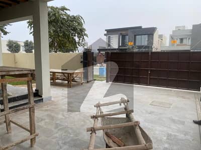 ڈی ایچ اے فیز 8 سابقہ ایئر ایوینیو ڈی ایچ اے فیز 8,ڈی ایچ اے ڈیفینس,لاہور میں 2 کمروں کا 1 کنال زیریں پورشن 1.89 لاکھ میں کرایہ پر دستیاب ہے۔