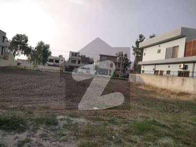 Prime Location 5 Marla Residential Plot For Sale In BB Block Central Park Housing Scheme Lahore