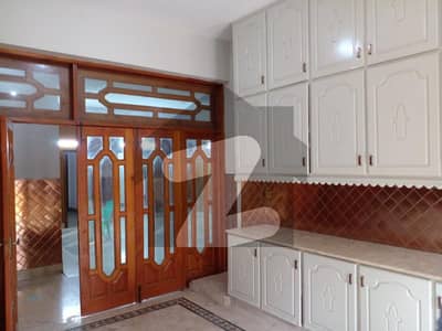 علامہ اقبال ٹاؤن ۔ سکندر بلاک علامہ اقبال ٹاؤن,لاہور میں 10 مرلہ مکان 5.0 کروڑ میں برائے فروخت۔