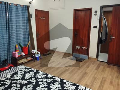 نارتھ ناظم آباد ۔ بلاک جے نارتھ ناظم آباد,کراچی میں 4 کمروں کا 18 مرلہ مکان 7.0 کروڑ میں برائے فروخت۔