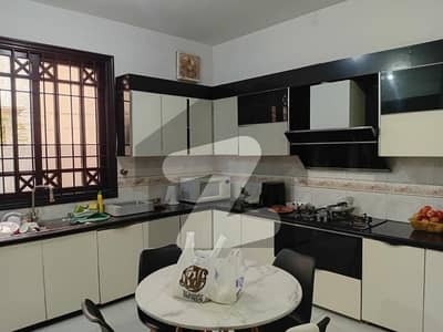 ڈی ایچ اے فیز 7 ڈی ایچ اے ڈیفینس,کراچی میں 5 کمروں کا 1 کنال مکان 15.5 کروڑ میں برائے فروخت۔