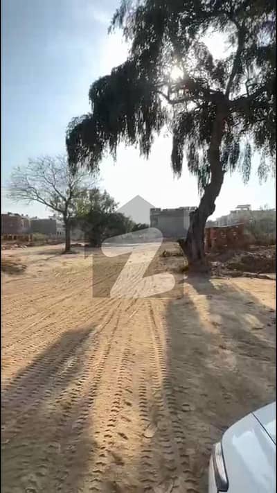 8 Marla Residential Plot on Installments in Mustafa Town Near Citi Housing Main Samundari Road, Faisalabad