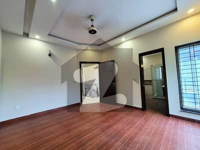 5 Marla Full House For Rent In DHA Lahore Phase 5 Block B