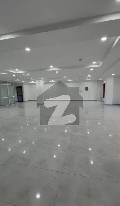 بحریہ ٹاؤن فیز 7 بحریہ ٹاؤن راولپنڈی,راولپنڈی میں 11 مرلہ دفتر 1.7 لاکھ میں کرایہ پر دستیاب ہے۔