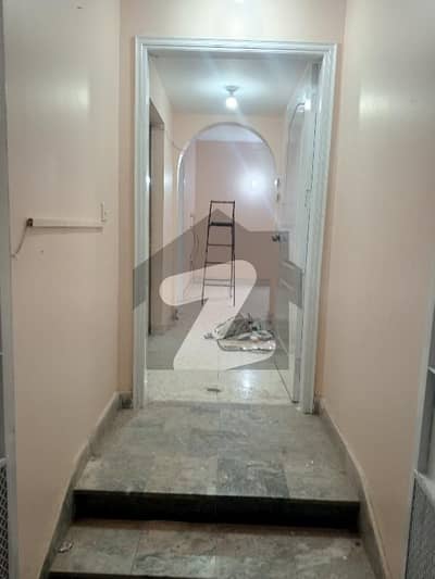 گلشن اقبال - بلاک 10-اے گلشنِ اقبال,گلشنِ اقبال ٹاؤن,کراچی میں 3 کمروں کا 8 مرلہ فلیٹ 70.0 ہزار میں کرایہ پر دستیاب ہے۔