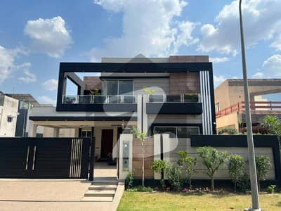 Good 20 Marla House For sale In Air Avenue - Block P
