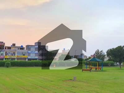 5 knal plot for sale Corner main road, Chinar Court