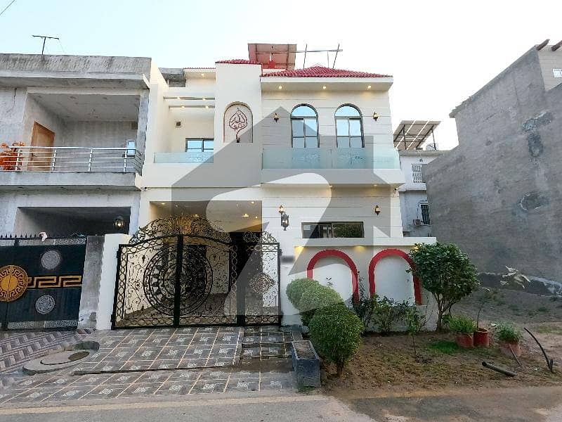 Brand New 5 Marla House with 6kW Hybrid Solar System, 4 Batteries and CCTV Cameras for Sale in Tulip Extension Block Park View City Lahore Brand New 5 Marla House with 6kW Hybrid Solar System, 4 Batteries and CCTV Cameras for Sale in Tulip Extension Block Park View City Lahore