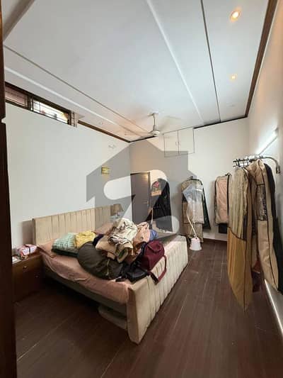 ڈی ایچ اے فیز 5 ڈیفنس (ڈی ایچ اے),لاہور میں 4 کمروں کا 10 مرلہ مکان 4.75 کروڑ میں برائے فروخت۔