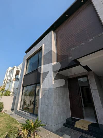 Modern Design 1 Kanal House Available For Rent in DHA Phase 7 at a Ideal Location