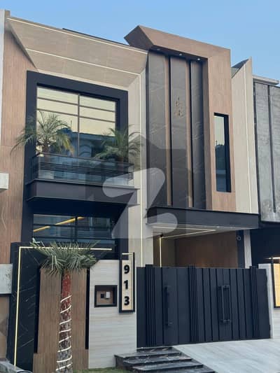 الحفیظ گارڈن - فیز 5 الحفیظ گارڈن,جی ٹی روڈ,لاہور میں 4 کمروں کا 5 مرلہ مکان 3.1 کروڑ میں برائے فروخت۔