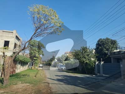 1-kanal Best Location For Builders Near Park Mosque Market Plot For Sale