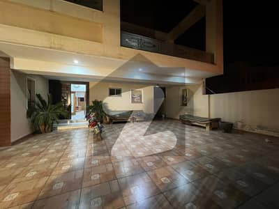 BEAUTIFUL 1.5 KANAL HOUSE FOR RENT