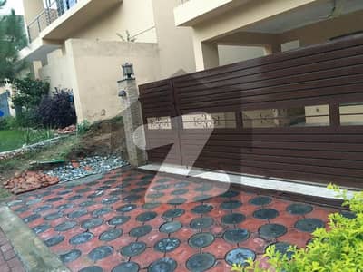 4 Bedrooms Villa For Rent In Dha 1 Sector F