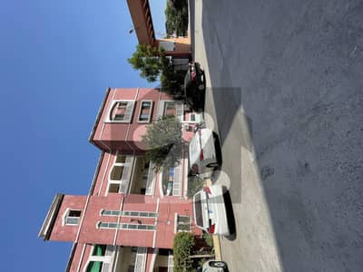 جی ۔ 10/2 جی ۔ 10,اسلام آباد میں 2 کمروں کا 4 مرلہ فلیٹ 2.35 کروڑ میں برائے فروخت۔