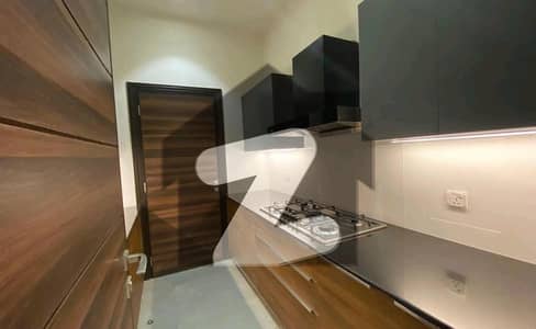 خالد بِن ولید روڈ کراچی میں 3 کمروں کا 8 مرلہ فلیٹ 1.8 لاکھ میں کرایہ پر دستیاب ہے۔