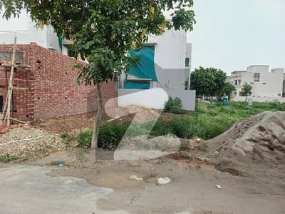 Near Main Boulevard Direct Approach Ideal Location For Builders