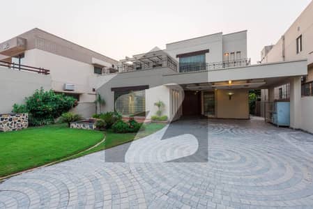 D H A Lahore 1 Kanal Owner Build Design House With 100% Original Pics Available For Rent