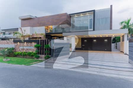 ڈیفینس رایا ڈی ایچ اے ڈیفینس,لاہور میں 7 کمروں کا 2 کنال مکان 7.2 لاکھ میں کرایہ پر دستیاب ہے۔