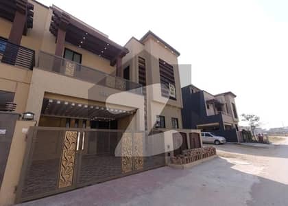 بحریہ ٹاؤن فیز 8 ۔ علی بلاک بحریہ ٹاؤن فیز 8 ۔ سفاری ویلی,بحریہ ٹاؤن فیز 8,بحریہ ٹاؤن راولپنڈی,راولپنڈی میں 5 کمروں کا 7 مرلہ مکان 2.9 کروڑ میں برائے فروخت۔