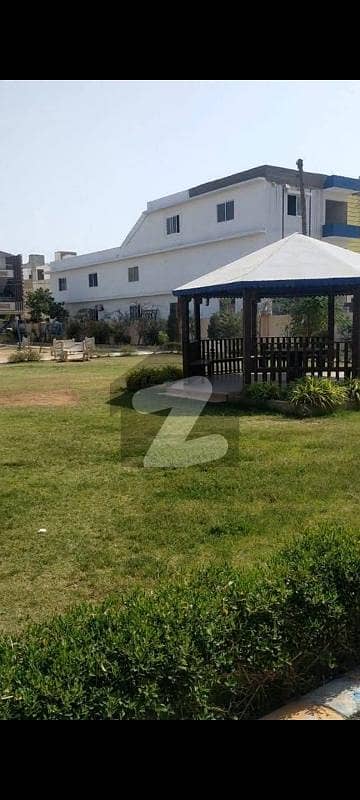 240 sq yard  commercial face