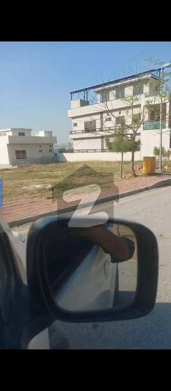 10 Marla Plot For Sale Bahria Phase 8