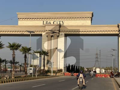 ایل ڈی اے سٹی فیز 1 ۔ بلاک ایل ایل ڈی اے سٹی فیز 1 - جناح سیکٹر,ایل ڈی اے سٹی فیز 1,ایل ڈی اے سٹی,ایل ڈی اے روڈ,لاہور میں 5 مرلہ رہائشی پلاٹ 54.0 لاکھ میں برائے فروخت۔