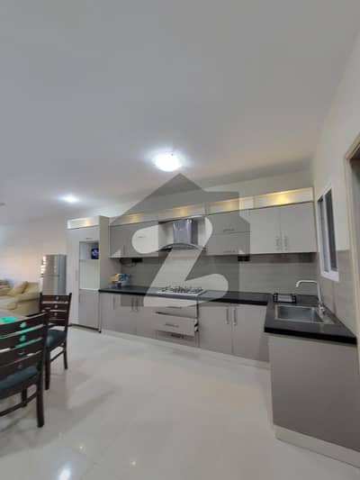 شہید ملت روڈ کراچی میں 4 کمروں کا 11 مرلہ فلیٹ 2.6 لاکھ میں کرایہ پر دستیاب ہے۔