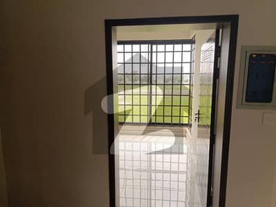 بحریہ ٹاؤن ۔ بلاک سی سی بحریہ ٹاؤن سیکٹرڈی,بحریہ ٹاؤن,لاہور میں 3 کمروں کا 5 مرلہ مکان 2.1 کروڑ میں برائے فروخت۔