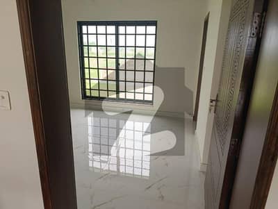 بحریہ ٹاؤن ۔ نشتر ایکسٹینشن بلاک بحریہ ٹاؤن سیکٹر ای,بحریہ ٹاؤن,لاہور میں 3 کمروں کا 5 مرلہ مکان 2.35 کروڑ میں برائے فروخت۔