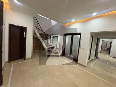 1 Kanal Beautiful House For Rent DHA Phase 4