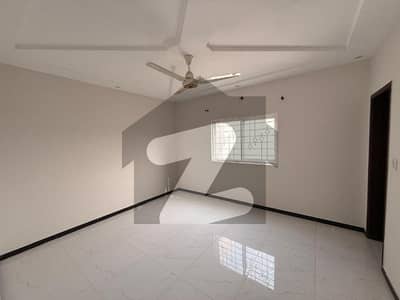 اتحاد ٹاؤن فیز ١ اتحاد ٹاؤن,رائیونڈ روڈ,لاہور میں 2 مرلہ Studio فلیٹ 69.0 لاکھ میں برائے فروخت۔