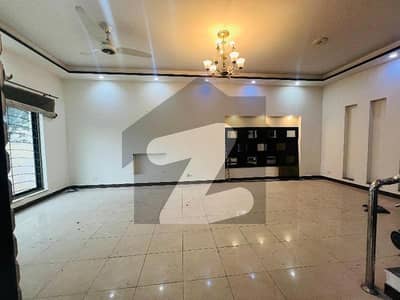 ڈی ایچ اے فیز 5 ڈیفنس (ڈی ایچ اے),لاہور میں 3 کمروں کا 5 مرلہ مکان 1.15 لاکھ میں کرایہ پر دستیاب ہے۔