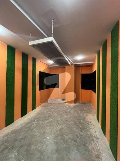 Reasonable Ground Floor For Rent For Call Centers and IT Companys Labs and Multinational Compaines