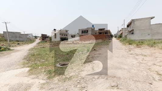 Prime Location 4 Marla Spacious Residential Plot Available In Airport Housing Society - Sector 4 For sale