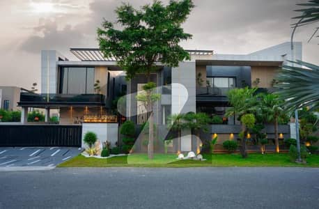 Fully Furnished 2 Kanal Adorable Bungalow On Top Location For Sale in Phase 6 DHA Lahore