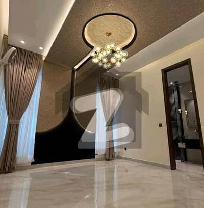 بحریہ ٹاؤن سیکٹر سی بحریہ ٹاؤن,لاہور میں 3 کمروں کا 5 مرلہ مکان 70.0 ہزار میں کرایہ پر دستیاب ہے۔