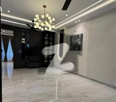 بحریہ ٹاؤن سیکٹر سی بحریہ ٹاؤن,لاہور میں 3 کمروں کا 5 مرلہ مکان 75.0 ہزار میں کرایہ پر دستیاب ہے۔