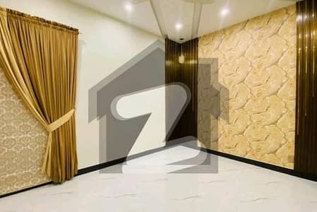 بحریہ ٹاؤن سیکٹر سی بحریہ ٹاؤن,لاہور میں 2 کمروں کا 5 مرلہ بالائی پورشن 45.0 ہزار میں کرایہ پر دستیاب ہے۔