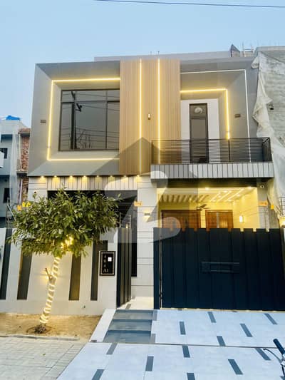 Beautiful 5 Marla Luxury House For Sale In Central Park Housing Scheme Beautiful 5 Marla Luxury House For Sale In Central Park Housing Scheme