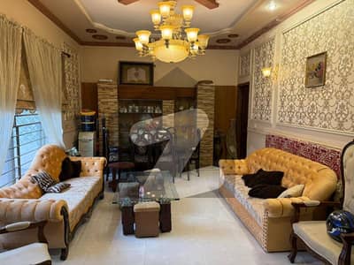 ویلینشیاء ۔ بلاک جے ویلینشیاء ہاؤسنگ سوسائٹی,لاہور میں 5 کمروں کا 1 کنال مکان 6.0 کروڑ میں برائے فروخت۔