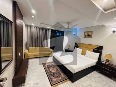 گولڈ کریسٹ مال اینڈ ریزیڈینسی ڈی ایچ اے فیز 4,ڈی ایچ اے ڈیفینس,لاہور میں 3 کمروں کا 7 مرلہ فلیٹ 2.05 لاکھ میں کرایہ پر دستیاب ہے۔