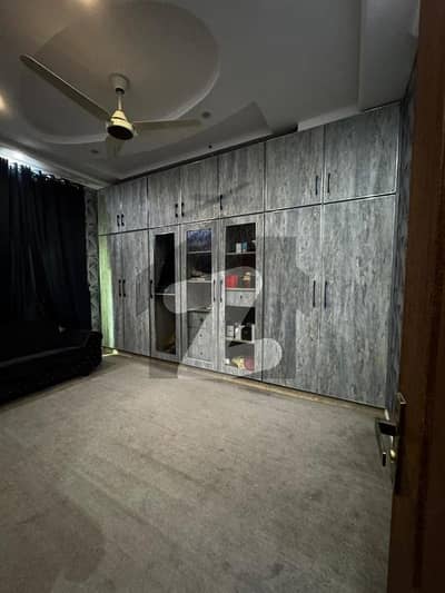 پی سی ایس آئی آر ہاؤسنگ سکیم فیز 2 پی سی ایس آئی آر ہاؤسنگ سکیم,لاہور میں 5 کمروں کا 1 کنال مکان 2.3 لاکھ میں کرایہ پر دستیاب ہے۔