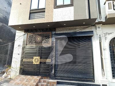 Prominently-Located Main Double Road Building Available In Canal Point Housing Scheme For sale