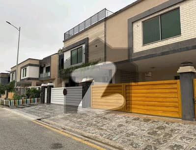 عسکری 6 ملیر کنٹونمنٹ,کینٹ,کراچی میں 5 کمروں کا 15 مرلہ مکان 7.2 کروڑ میں برائے فروخت۔