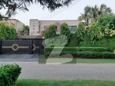 knaal 5bed house available for rent in dha phase 1 k block with real pictures