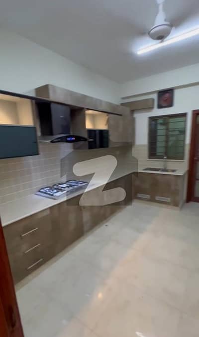 عسکری 11 عسکری,لاہور میں 3 کمروں کا 10 مرلہ فلیٹ 4.0 کروڑ میں برائے فروخت۔