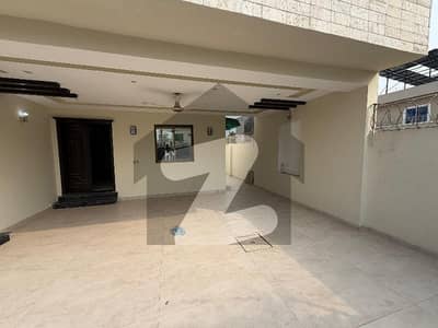 10 Marla Lower Portion Available For Rent In Central Park Housing Scheme Lahore.   Gas Meter Installed.